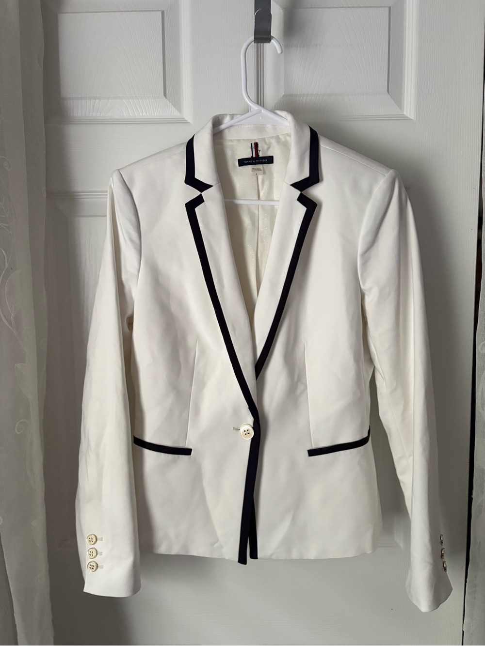 Tommy Hilfiger Classic Blazer with Black Trim women sz 8 tiny ink line